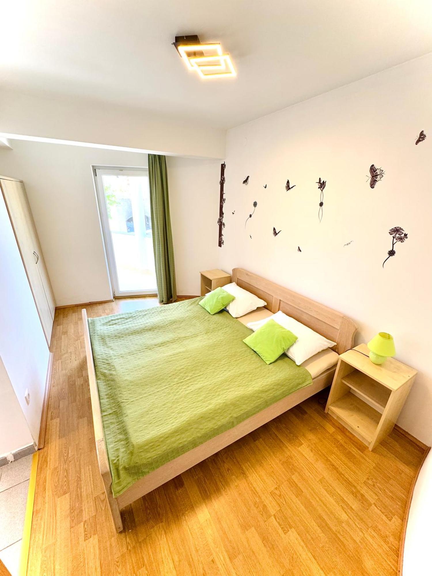 Apartments Elvira Драге Екстериор снимка