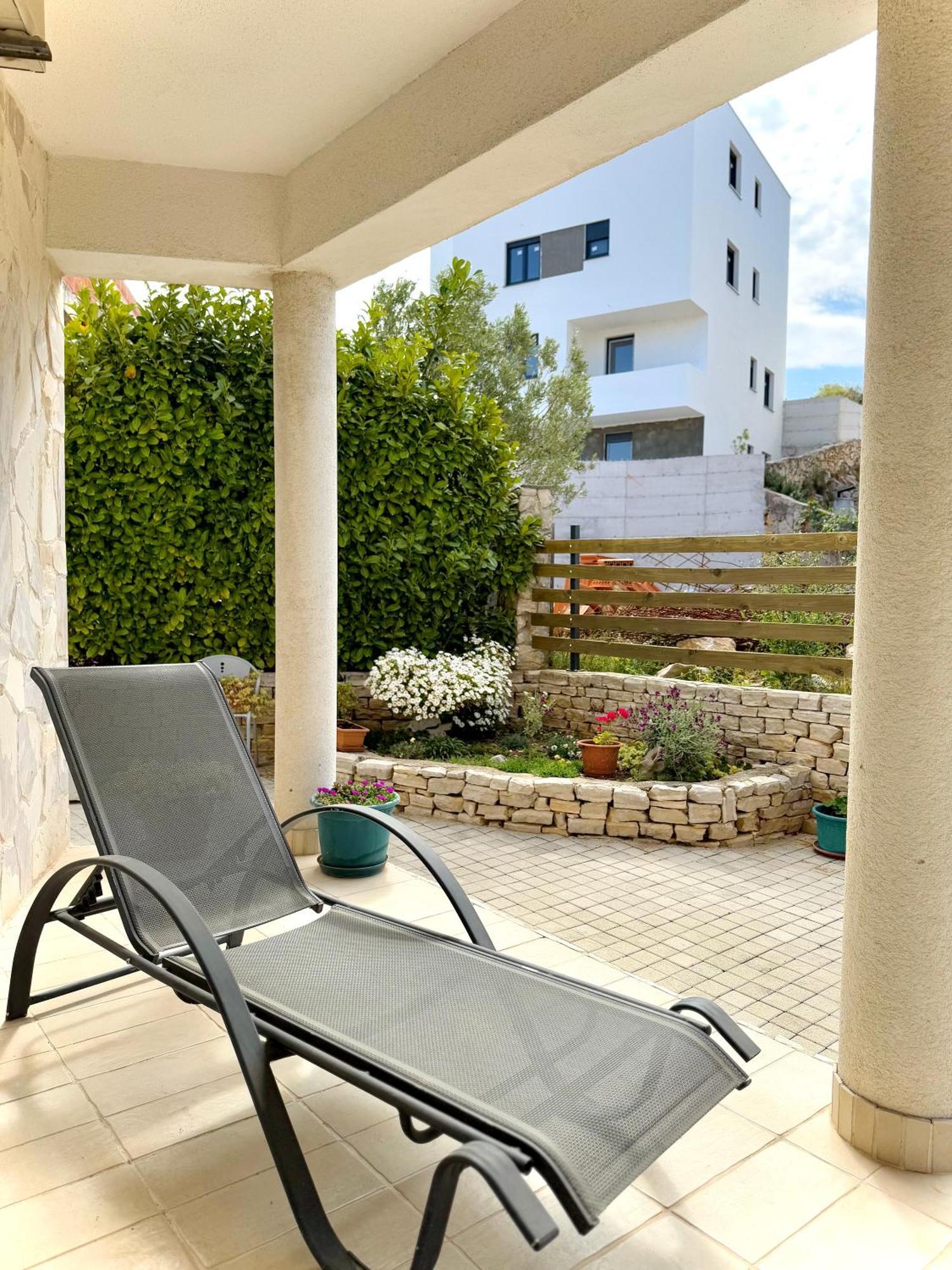 Apartments Elvira Драге Екстериор снимка