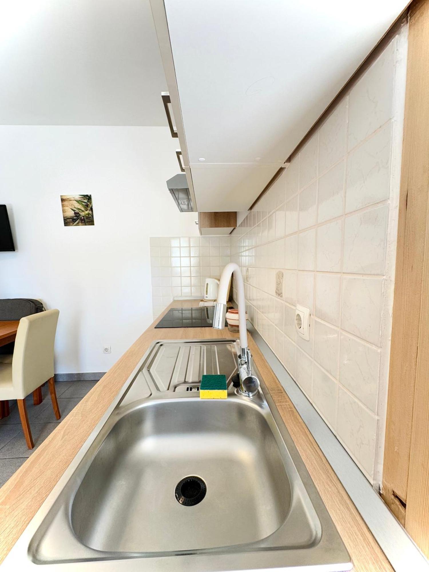 Apartments Elvira Драге Екстериор снимка