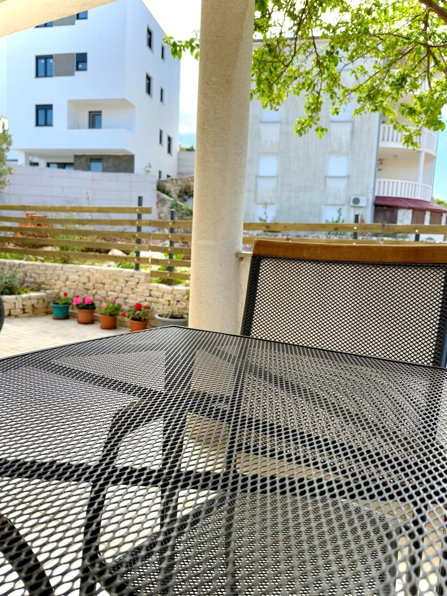 Apartments Elvira Драге Екстериор снимка