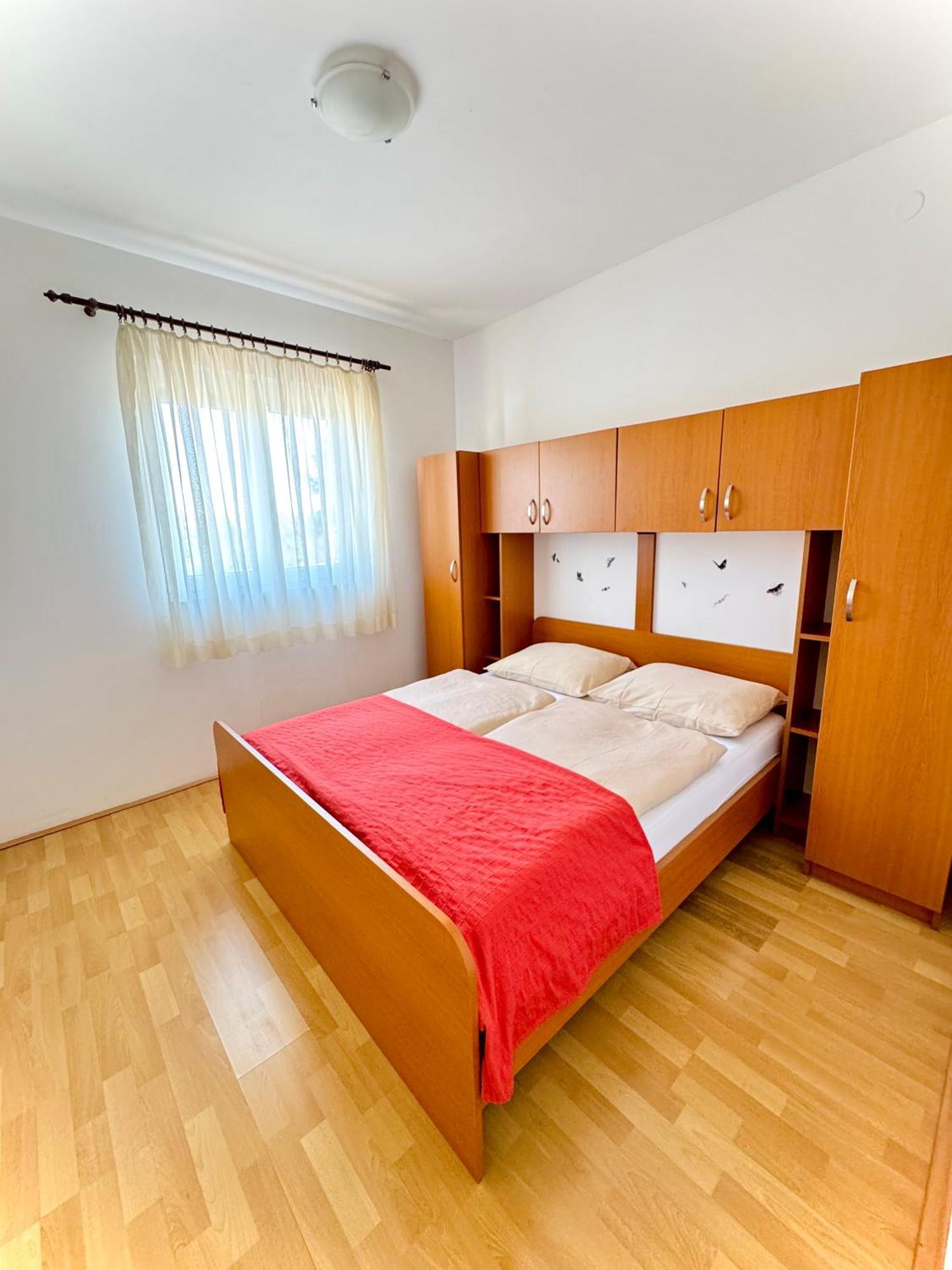 Apartments Elvira Драге Екстериор снимка