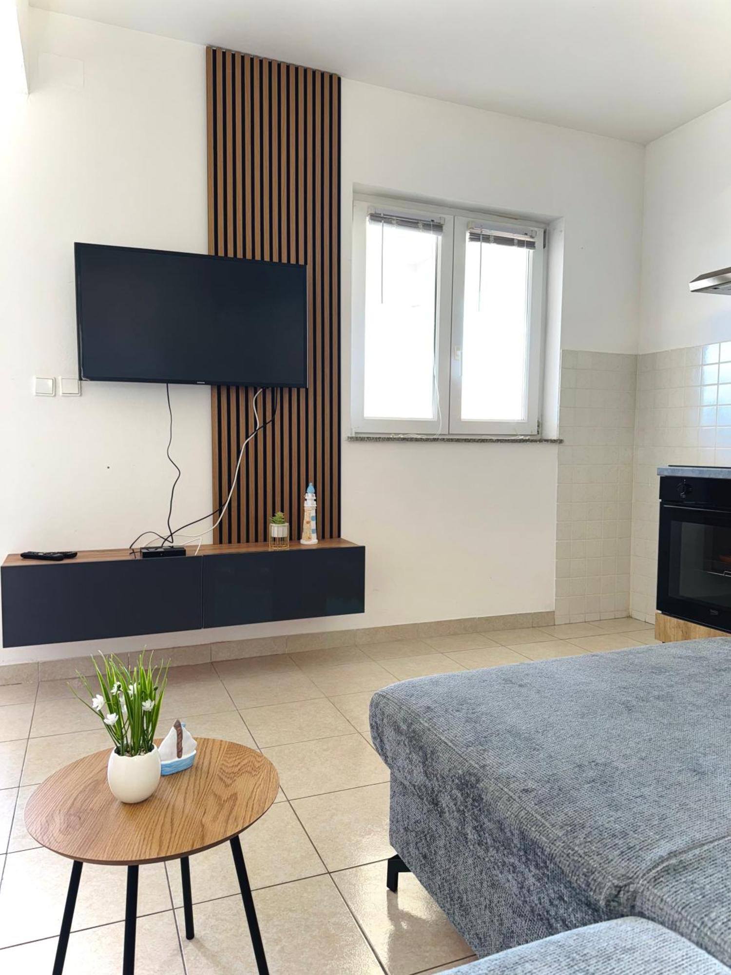Apartments Elvira Драге Екстериор снимка